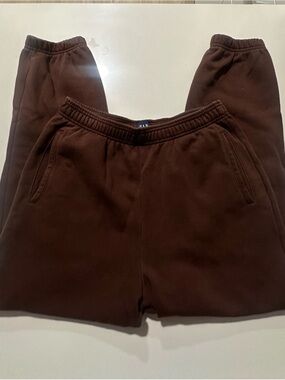 GAP women’s Chocolate Brown Elastic-Waist Joggers